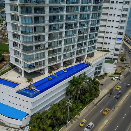 Apartamento Amplios Aptos De Lujo Frente A La Playa A 5 Minutos Del Centro Y Del Aeropuerto, En Edificio Con Piscina, Jacuzzi, Sauna, Gimnasio, Turco Y Seguridad Las 24 Hs. *