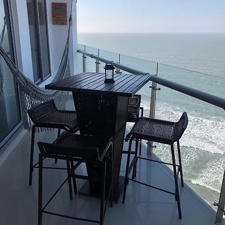 Amplios Aptos De Lujo Frente A La Playa A 5 Minutos Del Centro Y Del Aeropuerto, En Edificio Con Piscina, Jacuzzi, Sauna, Gimnasio, Turco Y Seguridad Las 24 Hs. Apartamento Cartagena