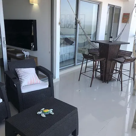 Amplios Aptos De Lujo Frente A La Playa A 5 Minutos Del Centro Y Del Aeropuerto, En Edificio Con Piscina, Jacuzzi, Sauna, Gimnasio, Turco Y Seguridad Las 24 Hs. * Cartagena