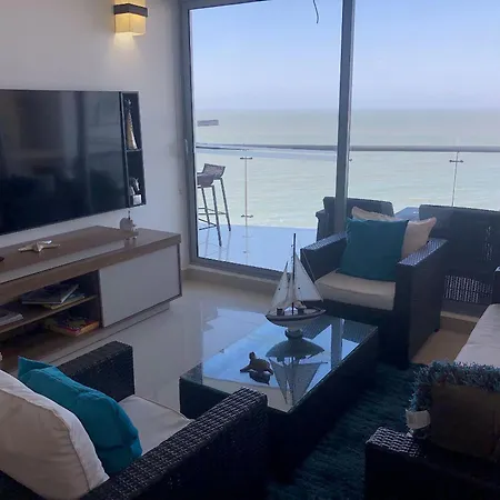 Apartamento Amplios Aptos De Lujo Frente A La Playa A 5 Minutos Del Centro Y Del Aeropuerto, En Edificio Con Piscina, Jacuzzi, Sauna, Gimnasio, Turco Y Seguridad Las 24 Hs. *