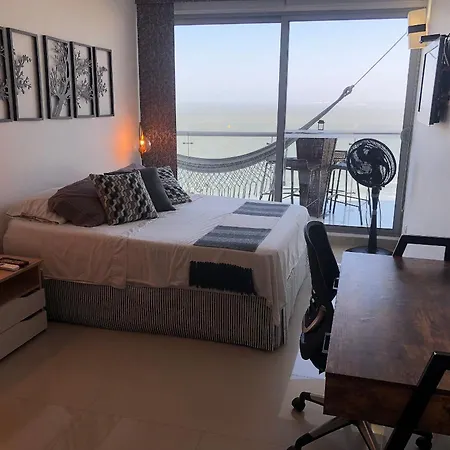 Apartamento Amplios Aptos De Lujo Frente A La Playa A 5 Minutos Del Centro Y Del Aeropuerto, En Edificio Con Piscina, Jacuzzi, Sauna, Gimnasio, Turco Y Seguridad Las 24 Hs.