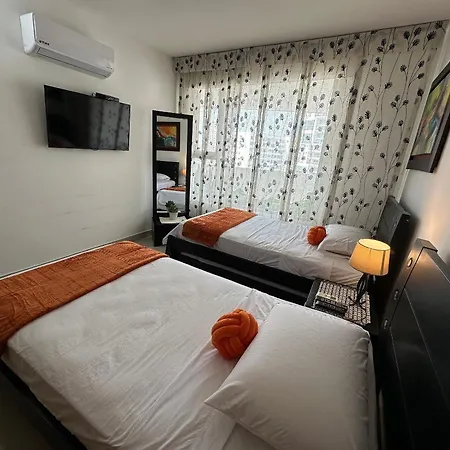 Apartment Amplios Aptos De Lujo Frente A La Playa A 5 Minutos Del Centro Y Del Aeropuerto, En Edificio Con Piscina, Jacuzzi, Sauna, Gimnasio, Turco Y Seguridad Las 24 Hs. *