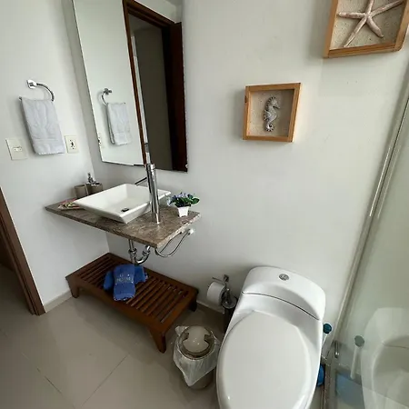 Amplios Aptos De Lujo Frente A La Playa A 5 Minutos Del Centro Y Del Aeropuerto, En Edificio Con Piscina, Jacuzzi, Sauna, Gimnasio, Turco Y Seguridad Las 24 Hs. Apartment *
