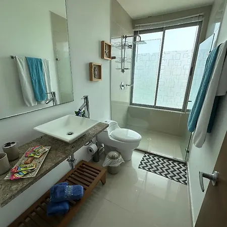 Amplios Aptos De Lujo Frente A La Playa A 5 Minutos Del Centro Y Del Aeropuerto, En Edificio Con Piscina, Jacuzzi, Sauna, Gimnasio, Turco Y Seguridad Las 24 Hs. Apartment Cartagena
